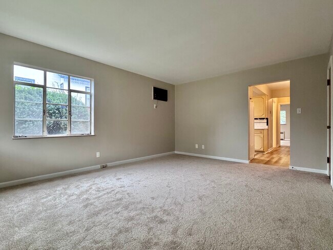 Living Room - 4028 Harding Ave