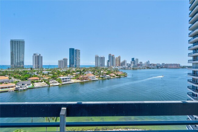 Foto del edificio - 19101 Mystic Pointe Dr