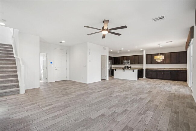 Foto del edificio - Sophisticated 3 Bedroom Retreat with Designer Finishes & Entertainer’s Backyard