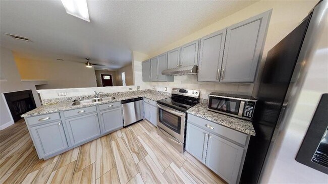 Building Photo - 8613 Claude Ct