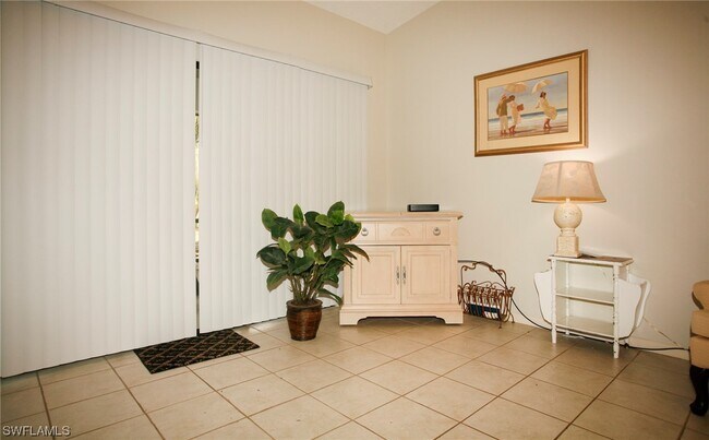 Foto del edificio - 4670 Lakeside Club Blvd