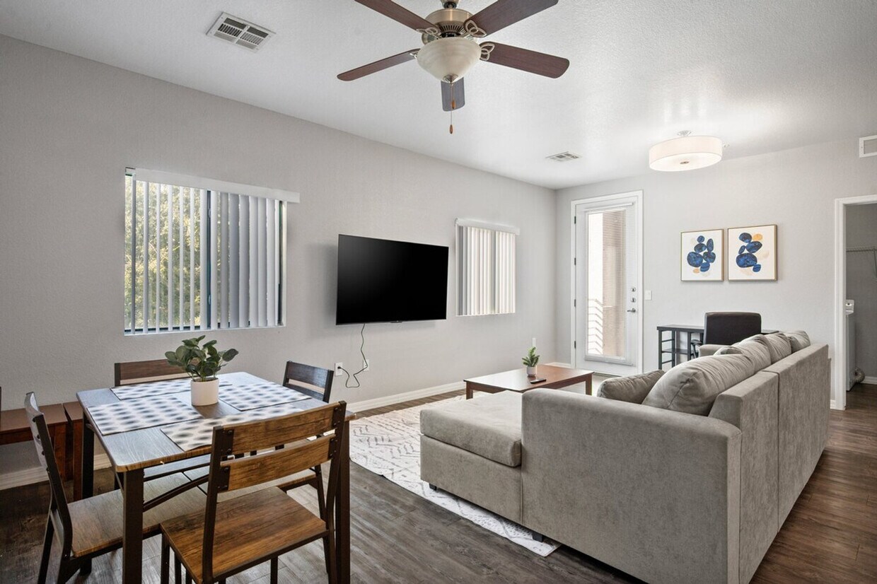 Foto principal - 18250 N 25th Ave