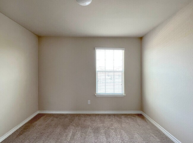 Foto del edificio - 5/2.5 Home Available for Immediate Move In!