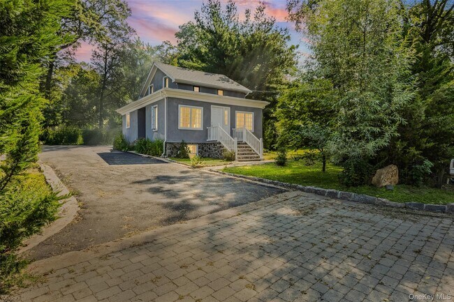 Foto del edificio - 143 Rocky Point Landing Rd