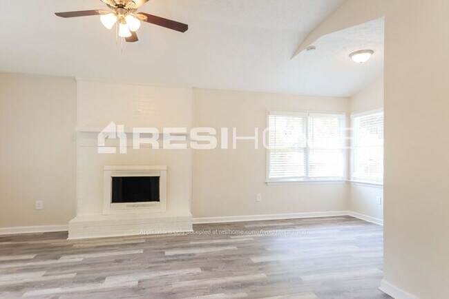 Building Photo - 1591 Sugarmaple Ln Sw