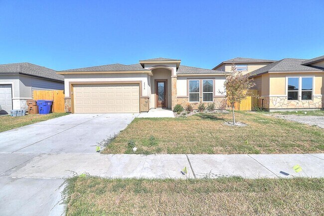 Foto del edificio - 2218 Cuarzo - 4/bed 2/bath - $2495/month