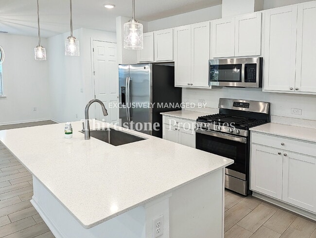 Building Photo - 8225 Cedar Run Ln