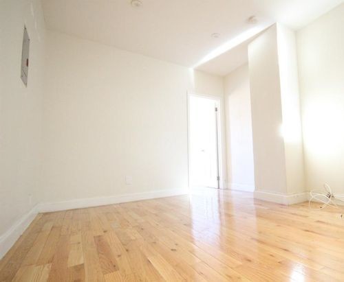 Foto del edificio - 638 11th Ave