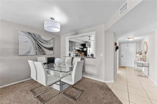 Foto del edificio - 1358 Derbyshire Ct