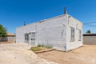Building Photo - 2524 West Campbell Ave
