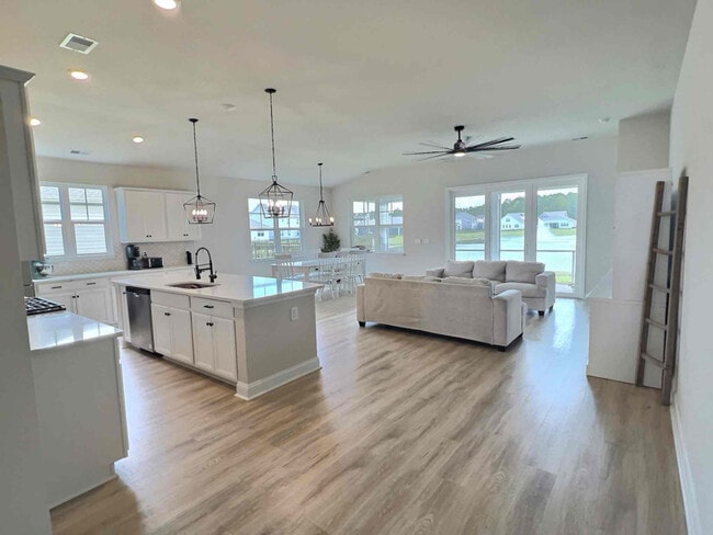 Photo - 353 Cattle Dr Cir House