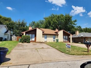 Building Photo - 517 Gibbins Ct
