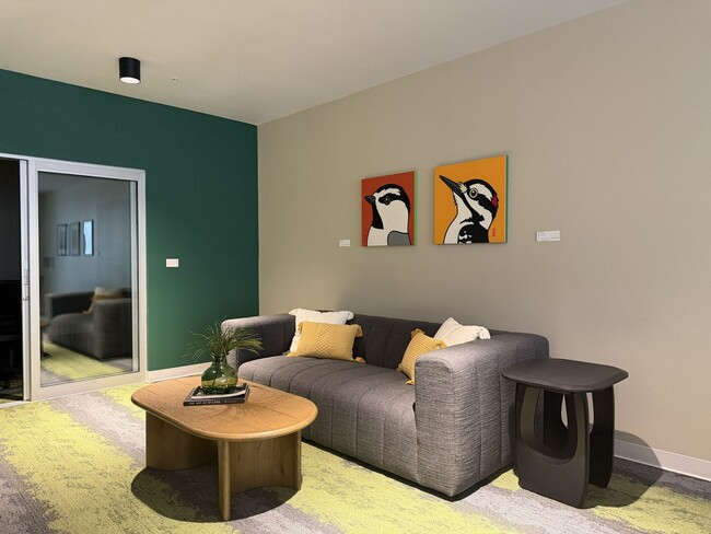 Interior Photo - ShareWESTSIDE