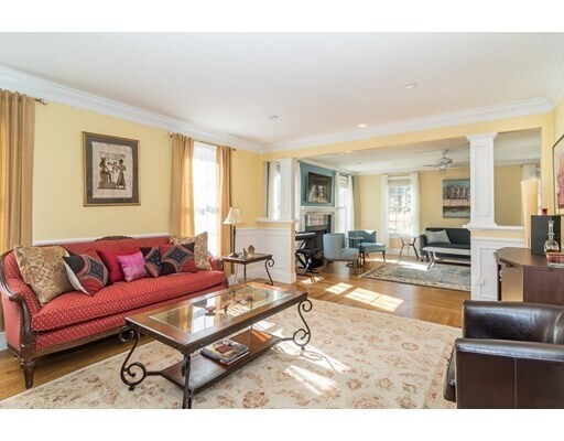 Foto del edificio - 56 Edgemoor Ave