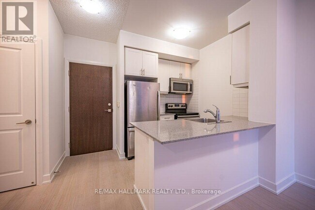 Photo du bâtiment - 6 Eva Rd