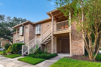 Building Photo - 1311 Antoine Dr