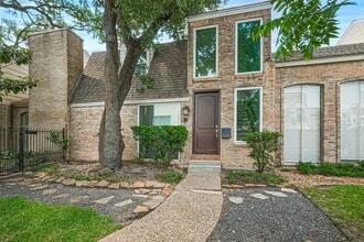 Building Photo - 4305 Westheimer Rd