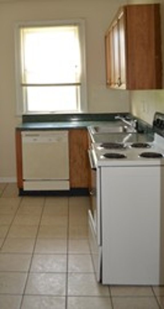Foto del edificio - 427-429-429 E Tompkins St