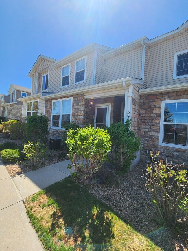 Foto del edificio - Beautiful Townhome