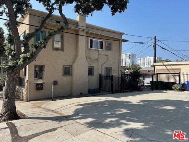 Foto del edificio - 237 Marine St