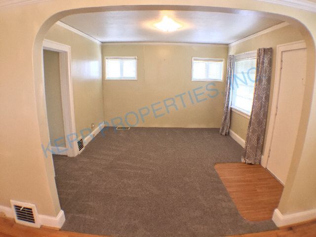 Building Photo - 12020 NE San Rafael St