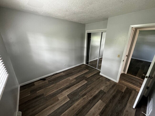 Foto del edificio - 702 30th St