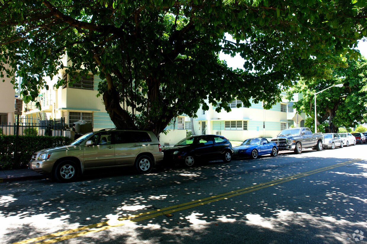Primary Photo - 714 15th St