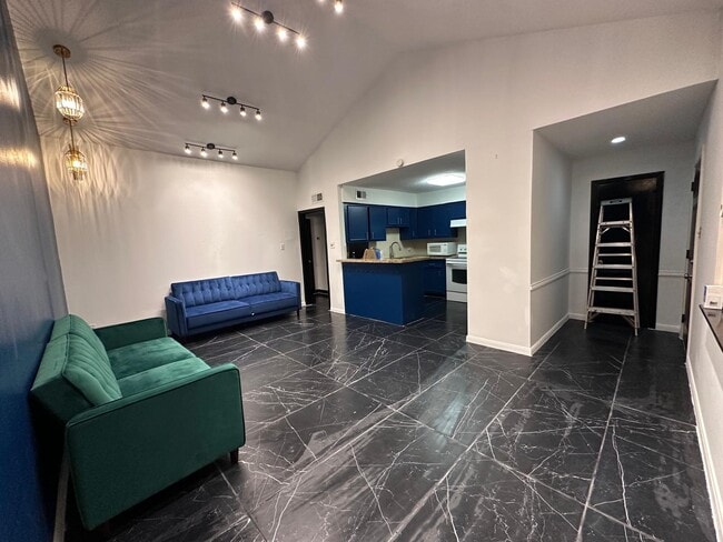 Foto del edificio - 2574 Marilee Ln