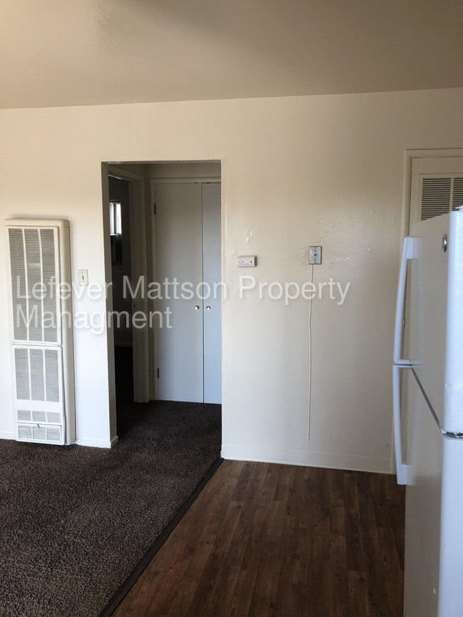 Building Photo - Adorable downtown Fairfield 1 bedroom