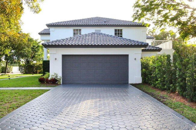 Foto del edificio - 9419 NW 54th Doral Circle Ln