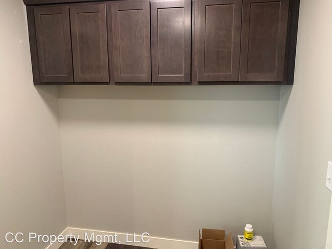 Building Photo - 4 br, 3 bath House - 4744 Pahlmeyer Dr