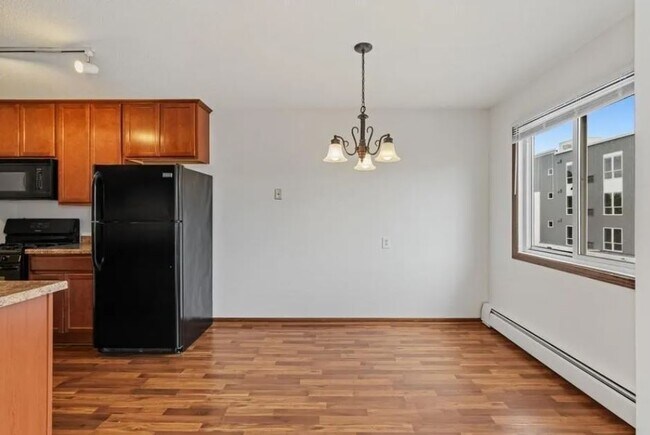 Foto del edificio - 333 8th St SE