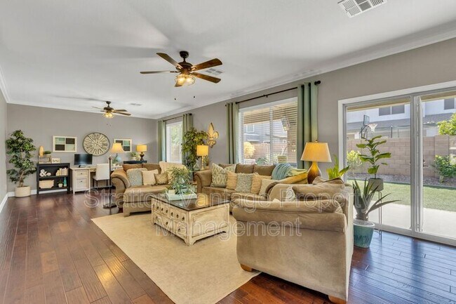 Foto del edificio - 18929 E Kingbird Dr