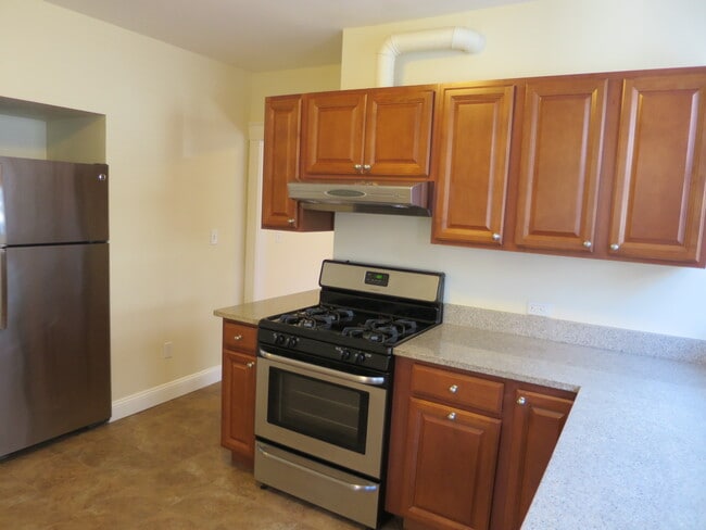 Building Photo - 3 Harris St