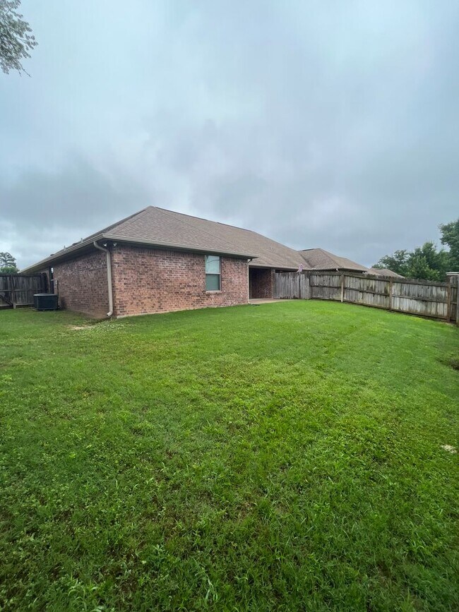 Building Photo - Stonebridge Villas #4011