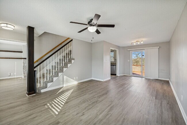 Building Photo - 342 Brook Mead Dr