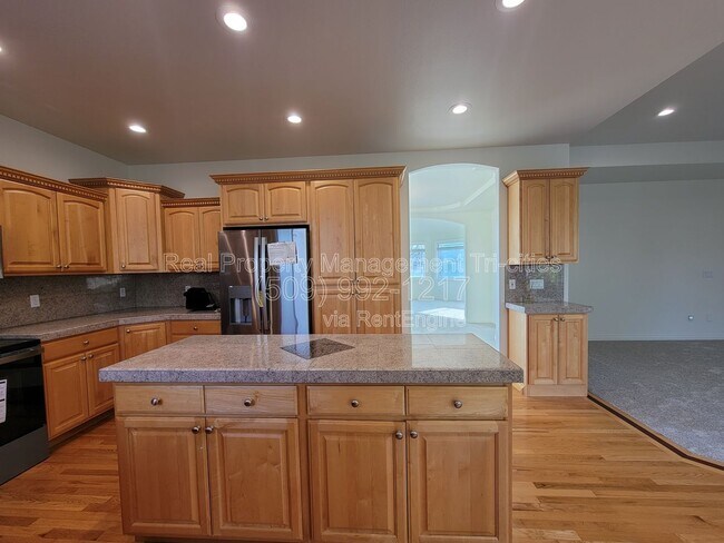 Foto del edificio - 4000 W 34th Ct