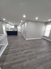 Building Photo - 4806 Alexander Ave