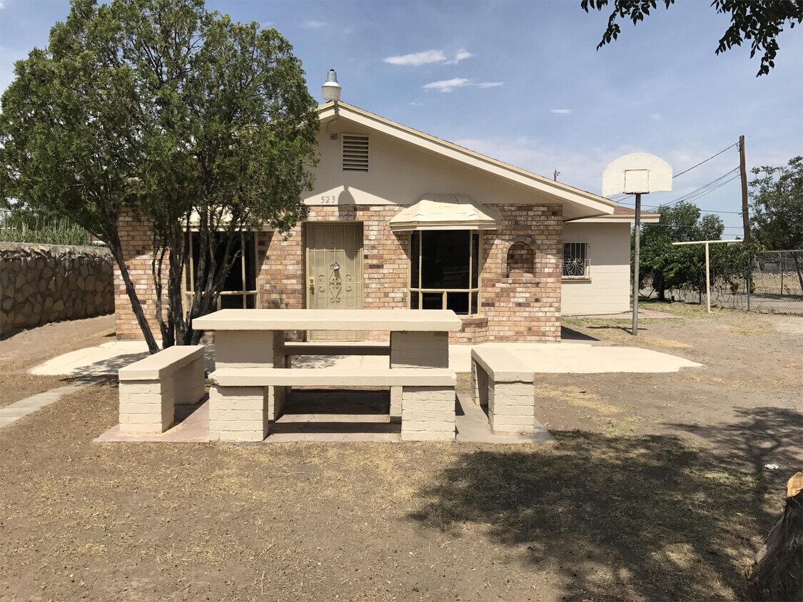 523 Chula Vista St, El Paso, TX 79915 House Rental in El Paso, TX