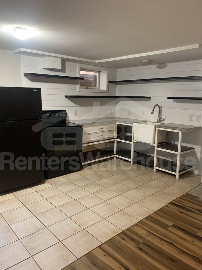 Foto del edificio - 937 Dumbarton Rd