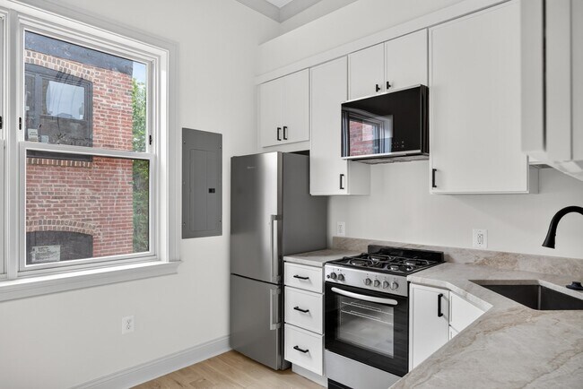 Foto del edificio - 311 East Capitol St SE