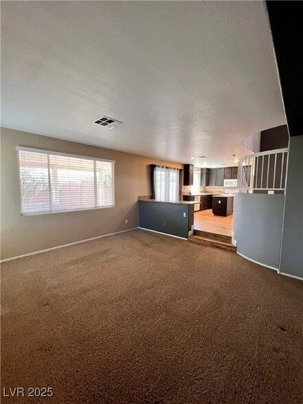Foto del edificio - 10007 Candle Canyon Ct