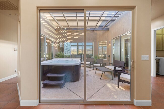 Building Photo - Sand Hollow Sunrise