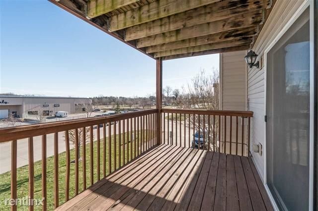 Building Photo - 2 br, 1 bath  - 4600 Grand Ave # 11