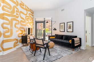 1BR, 1BA w/ Den - 730SF - Avec on H Street