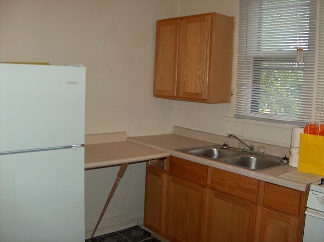 Foto del edificio - 212 Tinkler St