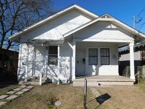 Building Photo - 1521 Hays St