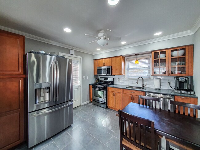 Foto del edificio - 229 Philip Ave