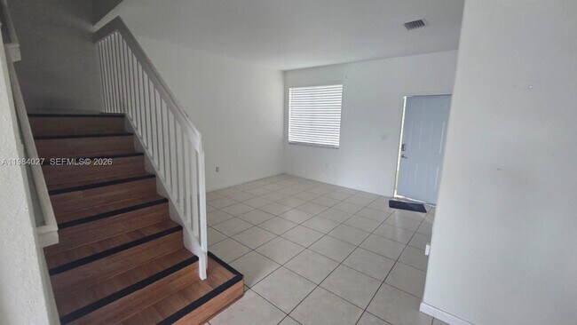 Foto del edificio - 2763 SE 15th Rd