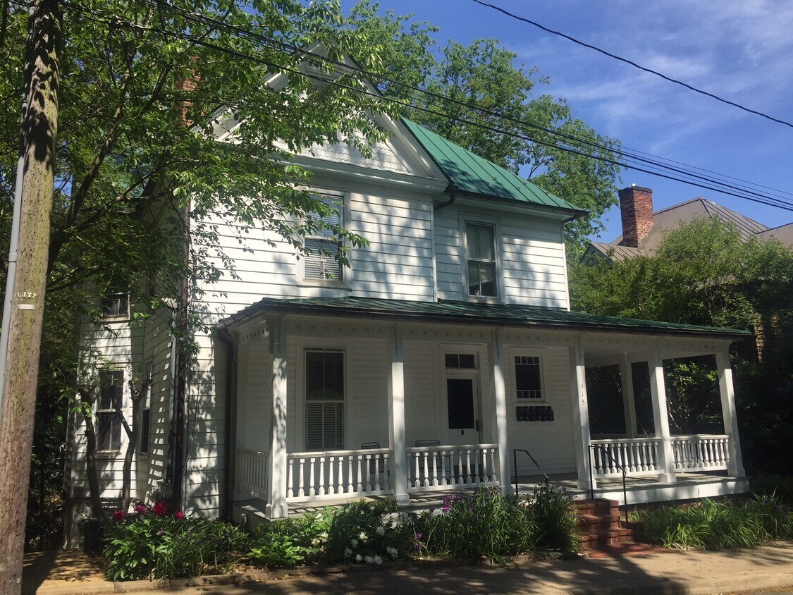 Primary Photo - 415 2nd St NE